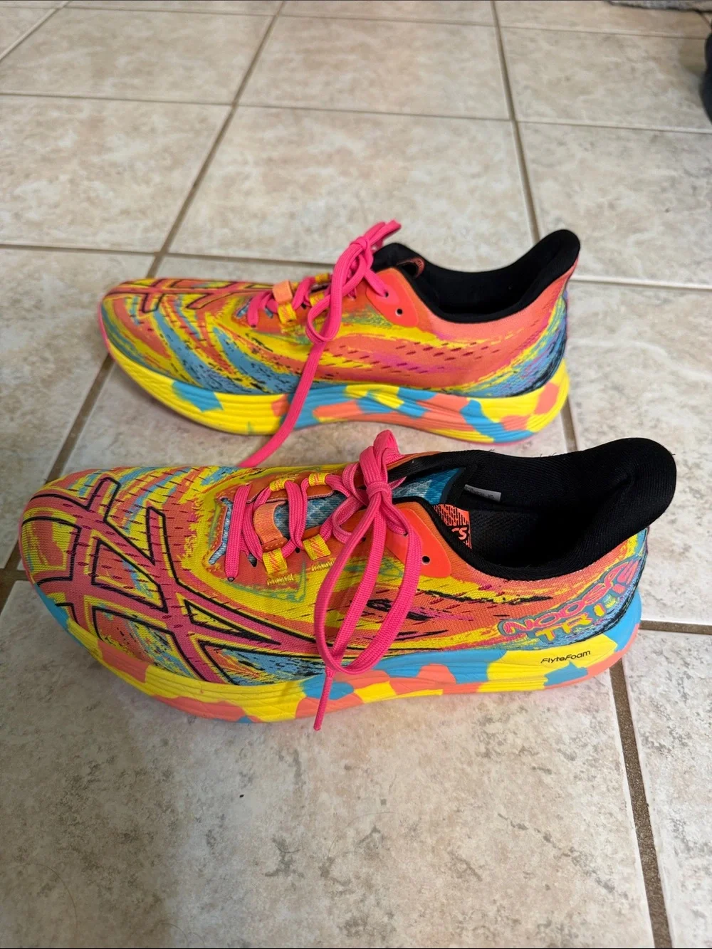 ASICS Yellow Multicolor Running Shoes with Pink Laces - Picture 2 of 5
